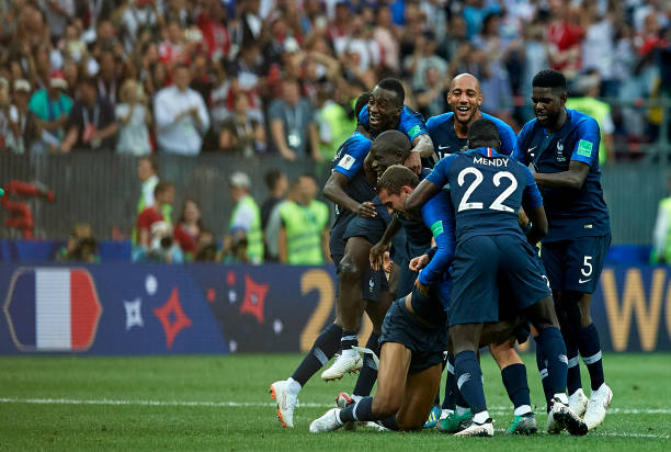 疑是两大领 疑是两大领