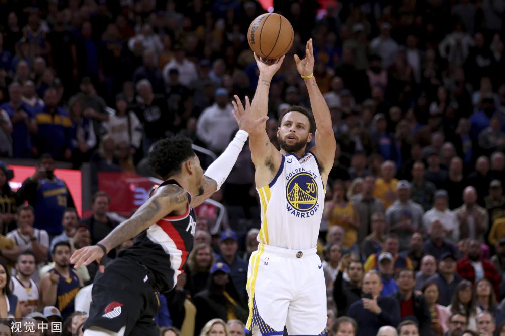 更是对他们 更是对他们